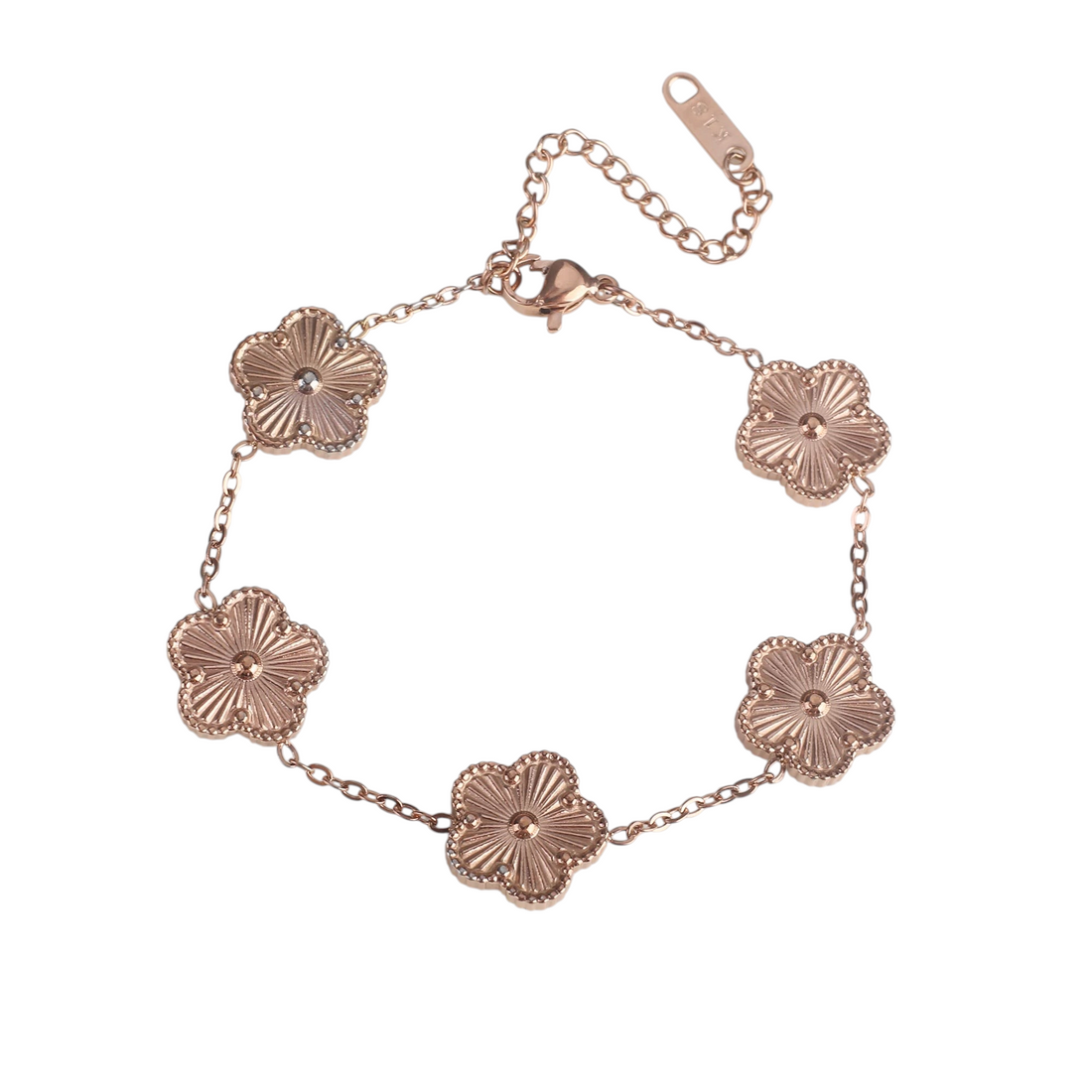 Aureliss Fynn Armband in Roségold aus Edelstahl mit fünf filigranen Blüten-Anhängern und Karabinerverschluss