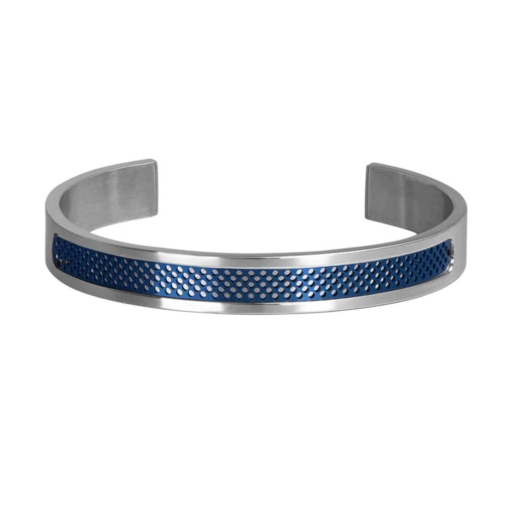 Aureliss Noah Armreif aus blauem Edelstahl mit perforiertem Design, passend für Handgelenke von 18 bis 20 cm.
