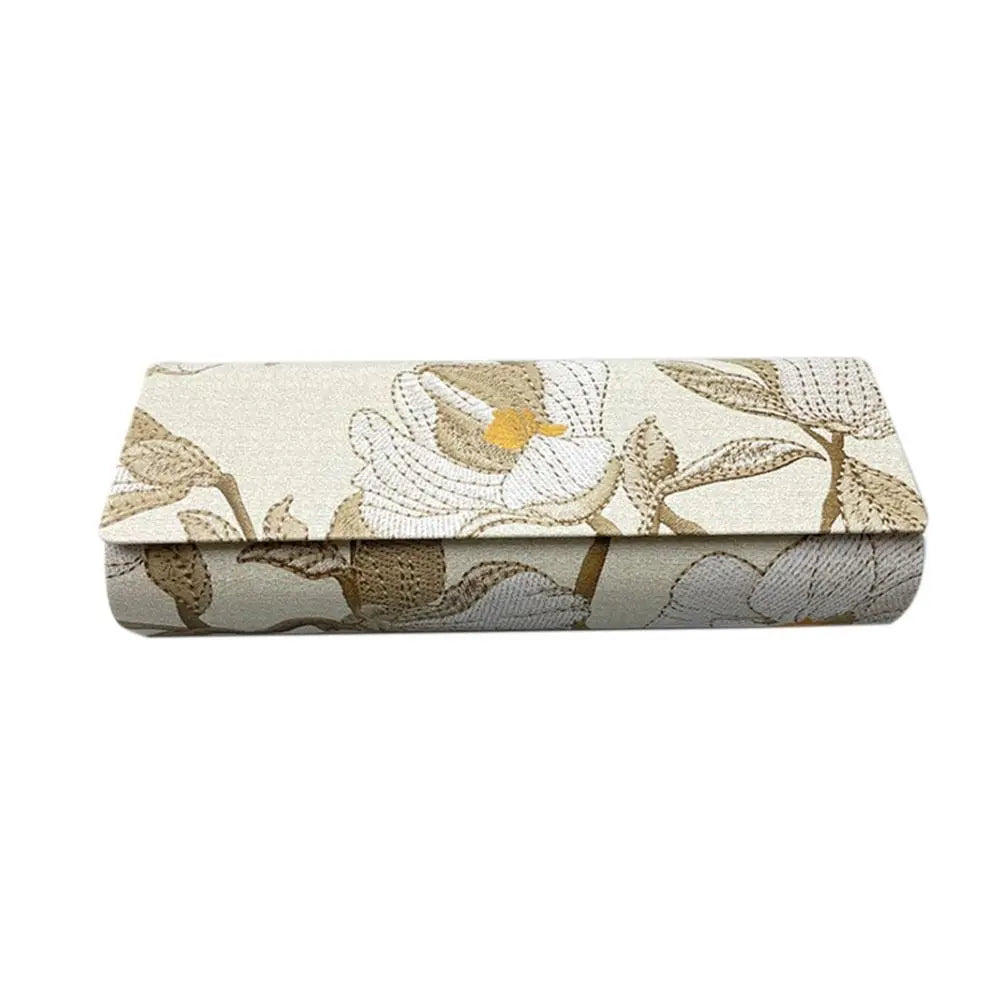 Etui
