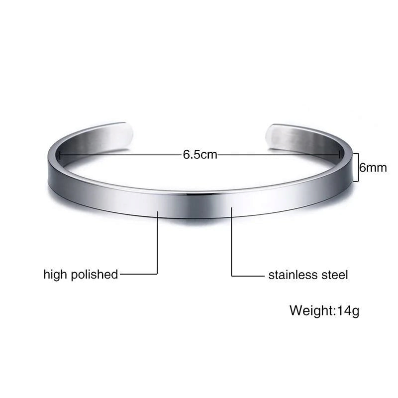 Aureliss Ryder Manschettenarmband aus silberfarbenem Edelstahl mit schlichtem, offenem Design