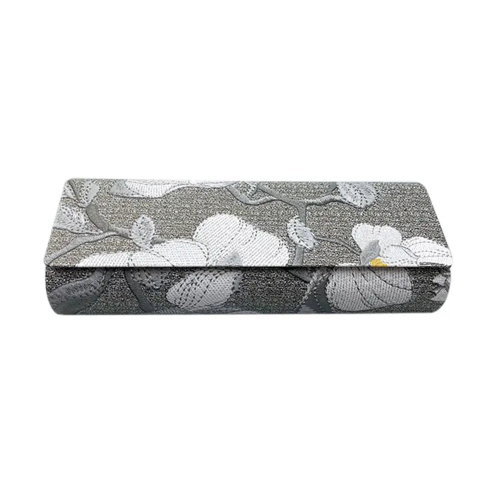 Etui